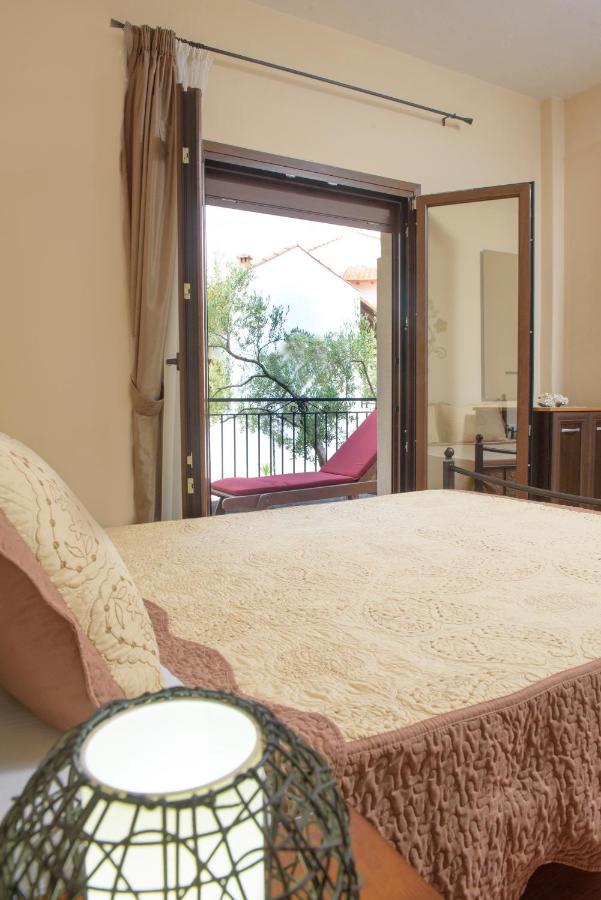 Dili Apartments Иериссос Экстерьер фото