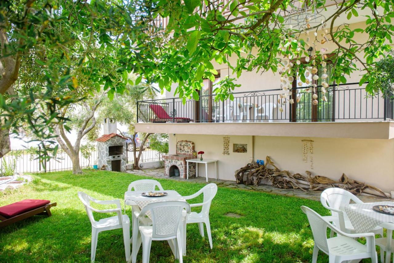 Dili Apartments Иериссос Экстерьер фото