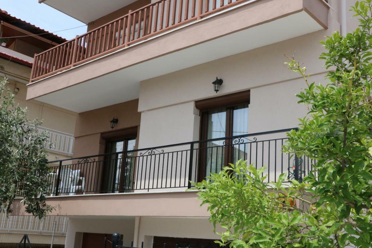 Dili Apartments Иериссос Экстерьер фото